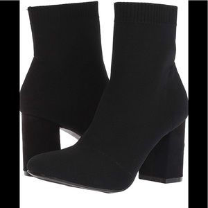 Price Is Firm Mia Womens Erika Stretch 